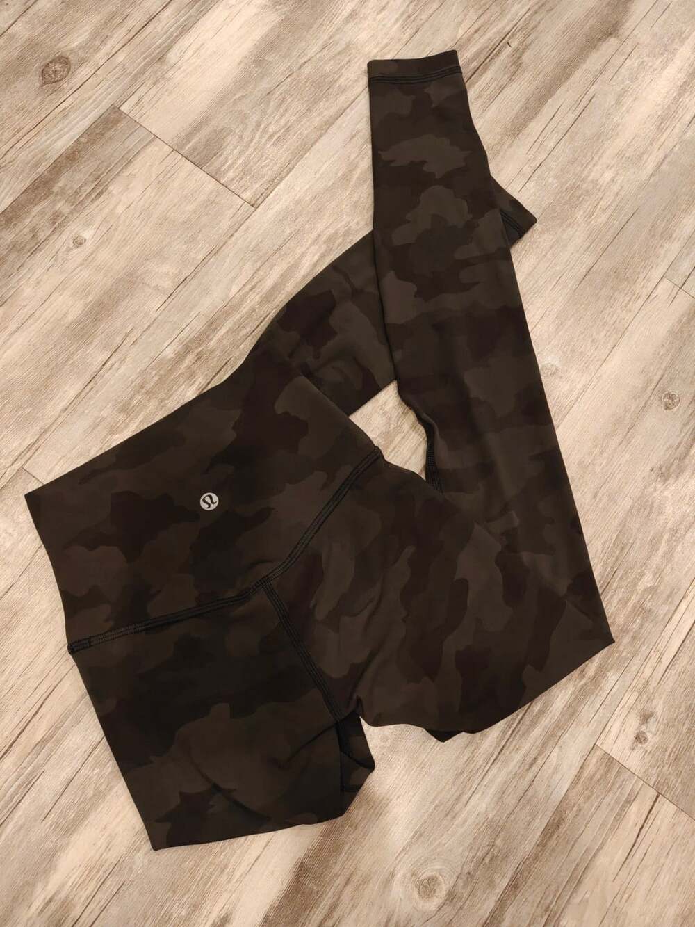 Lululemon Align Pant 28 inch size 0
Heritage 365 Camo Olive